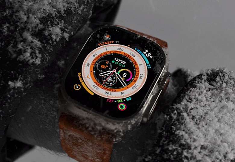 Apple Watch Ultra snowy
