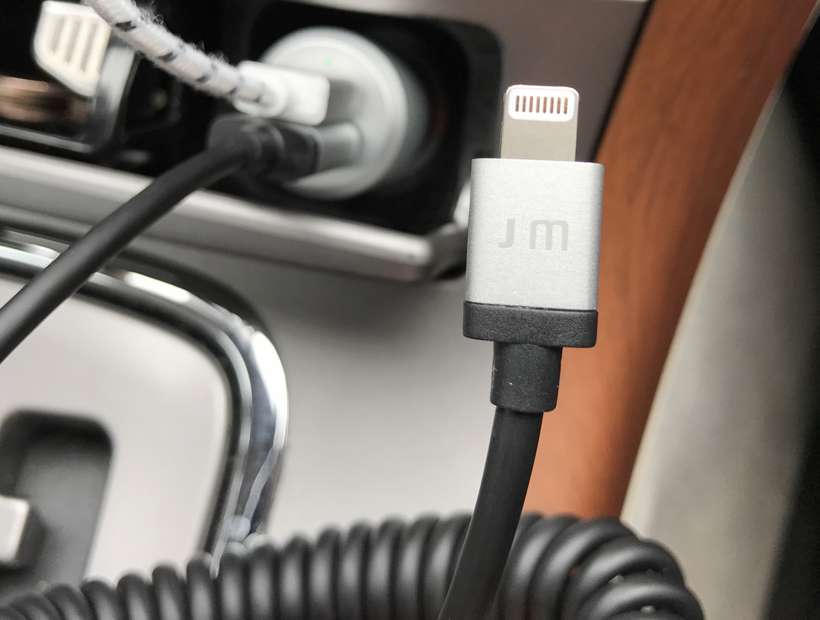 Just Mobile Highway Max Lightning connector