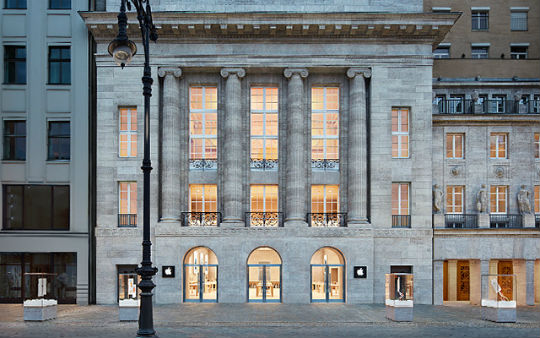 Apple Store in Berlin.