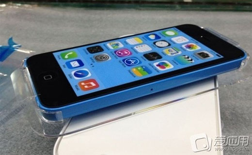 iPhone 5C packaging retail