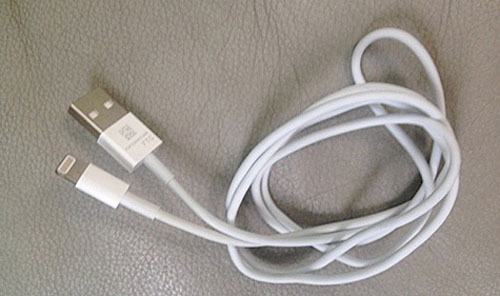 leaked iphone 5 USB cable