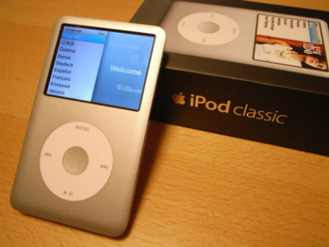 Apple wins iPod antitrust suit Apple wins iPod antitrust suit